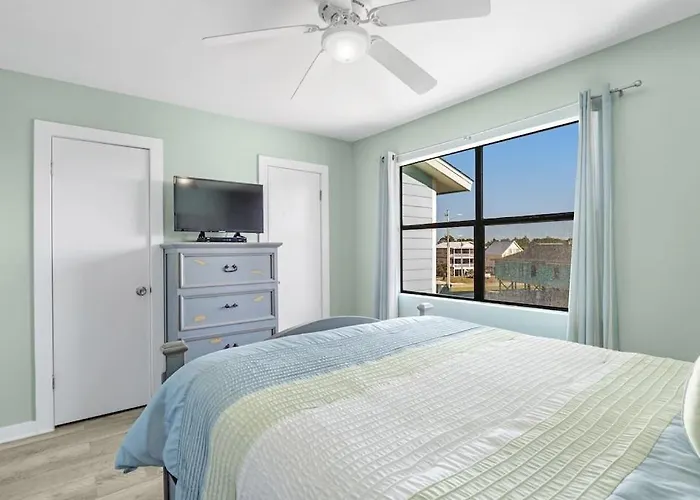 The Sands 102 Hotel